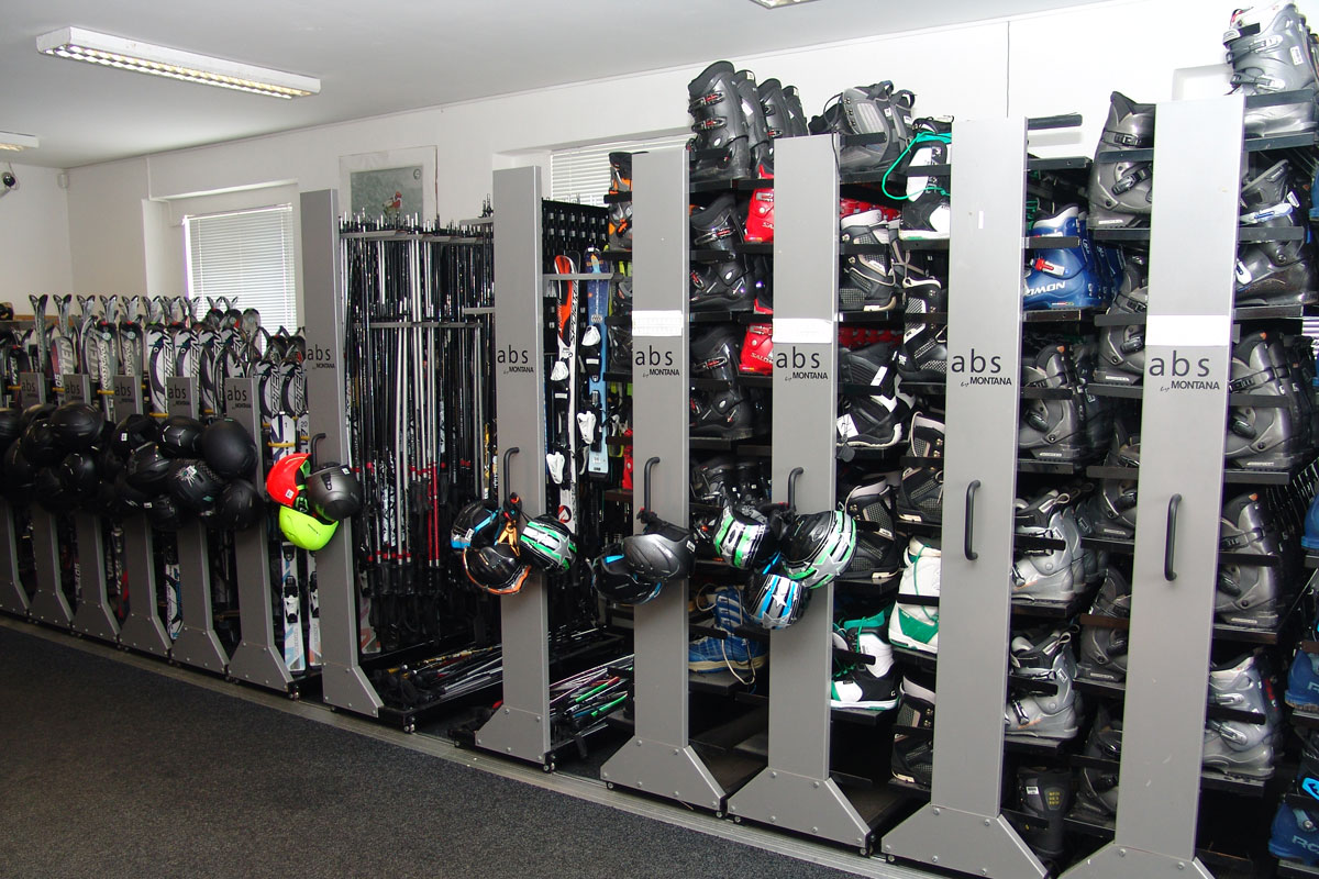 Lyžařské a snowboard půjčovny, servis a školy
